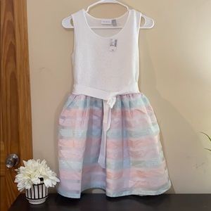 Clear out sale!! Beautiful Spring Dress